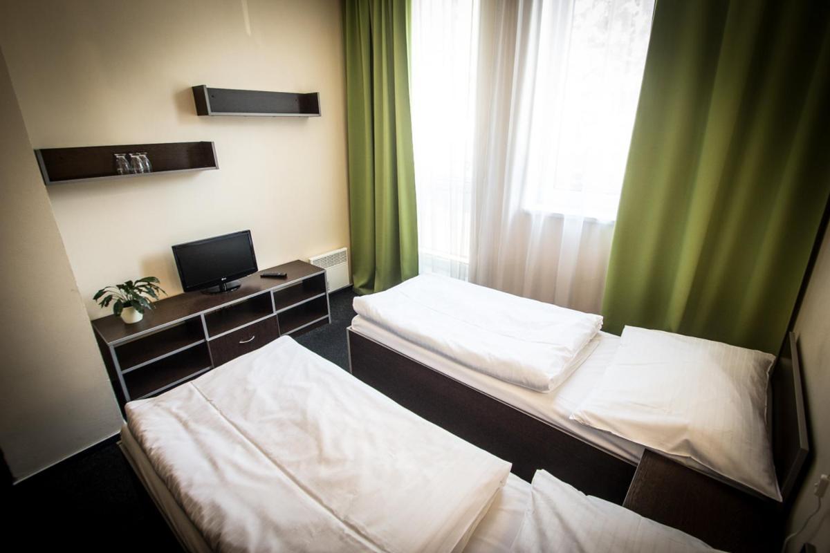 Hotel Sazavsky Ostrov Sázava Extérieur photo